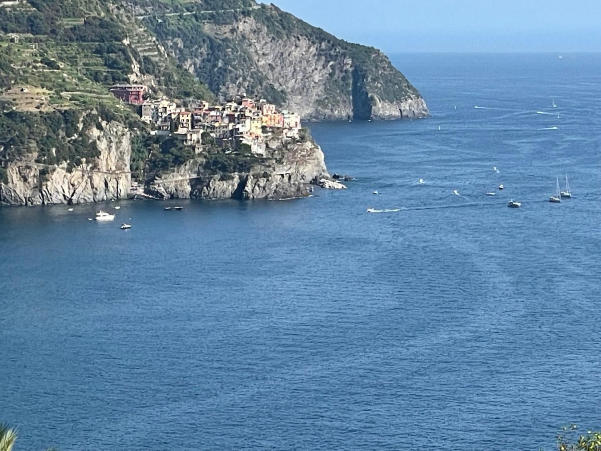 My Place Your Place Corniglia Extérieur photo