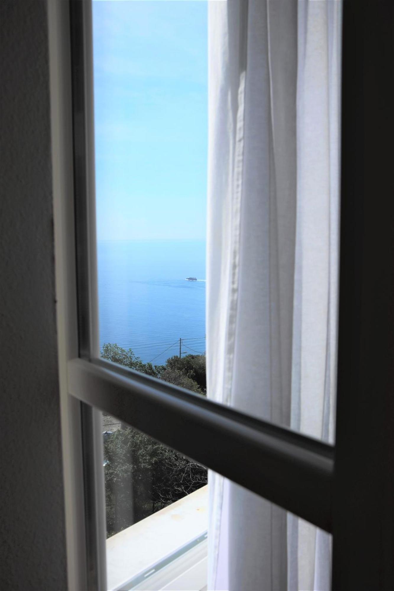 My Place Your Place Corniglia Extérieur photo