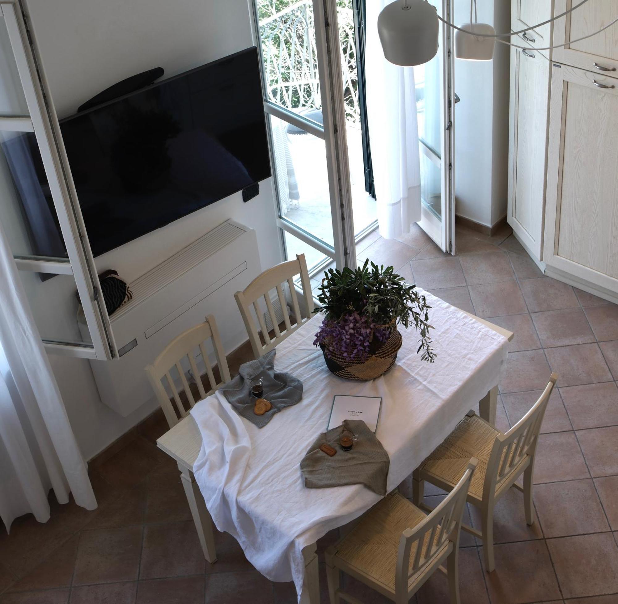 My Place Your Place Corniglia Extérieur photo